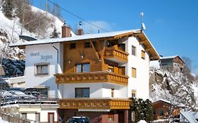 Apartment Garni Regina - Kpl642 By Interhome